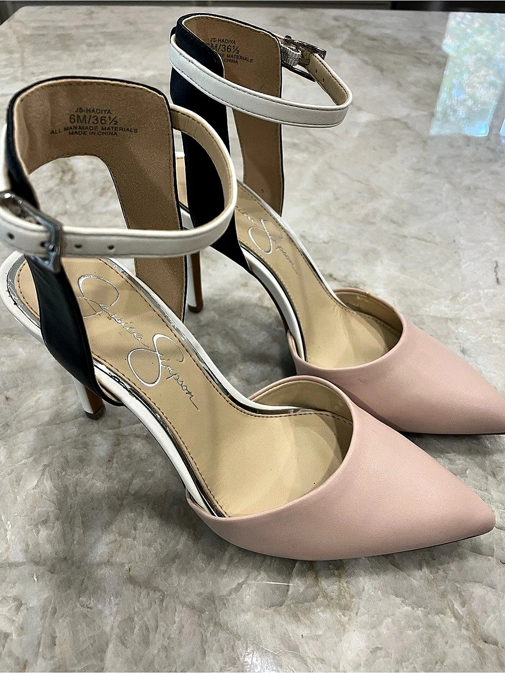 NWT! Jessica Simpson Hadiya Colorblock Heel